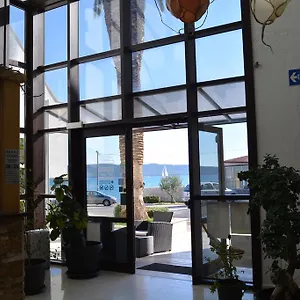 Hotell Ballet School, Kaštela